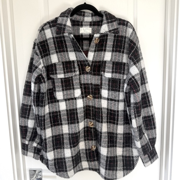 Z Supply Plaid Tucker Shirt Jacket - Picture 1 of 3
